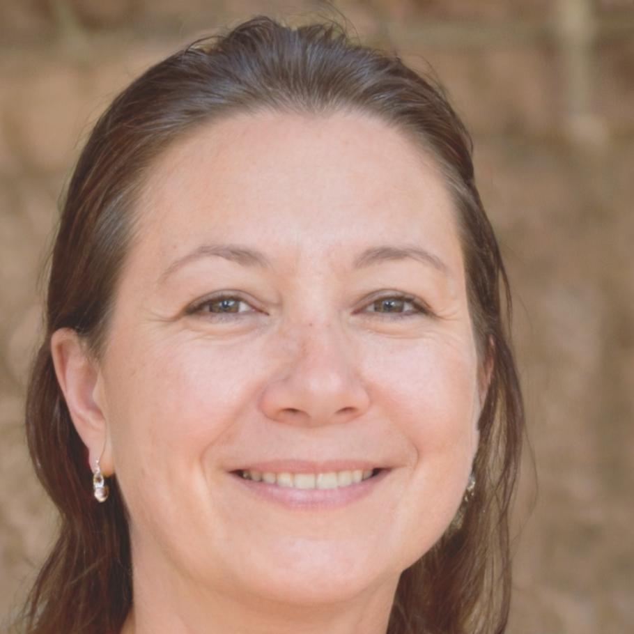 Portrait de Sophie Laurent, experte en entrepreneuriat et création d'entreprise